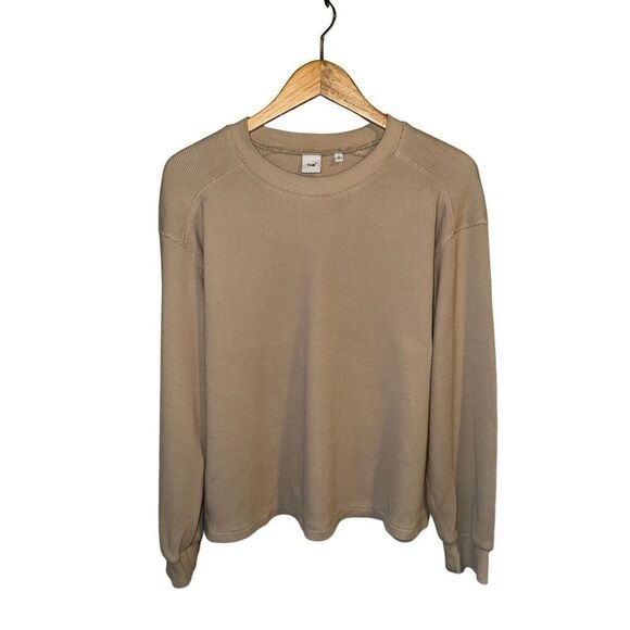Aritzia TNA Bailey Long Sleeve Waffle Knit Shirt In Tan - Picture 5 of 12